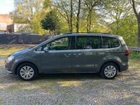 Second-hand VW Sharan 150 CP (110 kW) 2018 Gri Monovolum