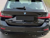 Gebraucht BMW 320 Sport Line 190 PS (139 kW) 2021 Schwarz Kombi