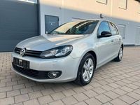 Gebraucht VW Golf VII Match 105 PS (77 kW) 2012 Silber Limousine