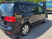 Gebraucht VW Touran Highline 140 PS (102 kW) 2012 Schwarz Van / Kleinbus