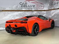 Gebraucht Ferrari SF90 780 PS (573 kW) 2023 Rot Cabrio