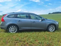Gebraucht Volvo V60 150 PS (110 kW) 2016 Silber Kombi