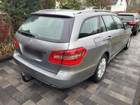 Gebraucht Mercedes E350 Elegance 265 PS (194 kW) 2011 Grau Kombi