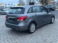 Gebraucht Mercedes B200 Urban 136 PS (100 kW) 2015 Mountaingrau Kleinwagen