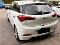 Gebraucht Hyundai i20 75 PS (55 kW) 2017 Weiß Limousine