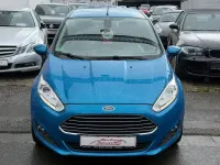 Gebraucht Ford Fiesta Titanium 82 PS (60 kW) 2016 Blau Kleinwagen