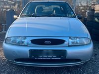 Gebraucht Ford Fiesta Style 60 PS (44 kW) 1999 Silber Kleinwagen
