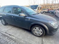 Gebraucht Opel Astra Edition 110 PS (80 kW) 2010 Grau Limousine