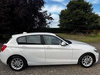 Gebraucht BMW 118 136 PS (100 kW) 2018 Weiß Kleinwagen