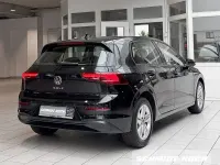 Gebraucht VW Golf VIII Life 116 PS (85 kW) 2024 Schwarz Limousine