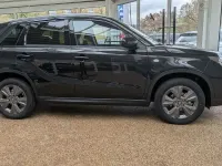 Neu Suzuki Vitara Comfort 129 PS (94 kW) 2025 Schwarz SUV