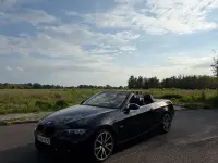 Gebraucht BMW 320 Cabriolet 177 PS (130 kW) 2010 Schwarz Cabrio