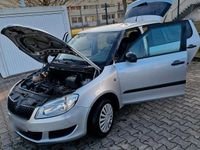 Second-hand Skoda Fabia 70 CP (51 kW) 2012 Argintiu Hatchback