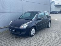 gebraucht Ford Fiesta 1.3 KLIMA TÜV12/24 Scheckheftgepflegt