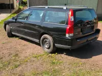 Używany Volvo V70 140 KM (102 kW) 2004 Czarny Kombi