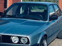 Gebraucht BMW 316 102 PS (75 kW) 1990 Blau Limousine