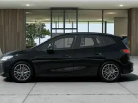 Gebraucht BMW 220 Active Tourer Performance 170 PS (125 kW) 2025 Schwarz Van / Kleinbus