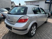 Gebraucht Opel Astra Edition 105 PS (77 kW) 2005 Silber Limousine