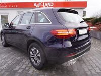Gebraucht Mercedes GLC250 211 PS (155 kW) 2017 Cavansit blau SUV