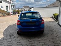 Gebraucht Skoda Rapid 90 PS (66 kW) 2016 Blau Kleinwagen