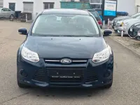 Gebraucht Ford Focus Ambiente 101 PS (74 kW) 2014 Blau Kombi