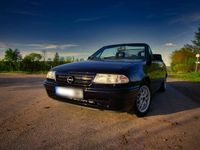 Gebraucht Opel Astra Cabriolet 70 PS (51 kW) 1994 Violet Cabrio