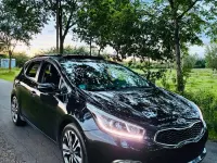 Gebraucht Kia Ceed 128 PS (94 kW) 2014 Schwarz Kleinwagen