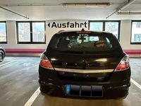 Gebraucht Opel Astra 116 PS (85 kW) 2009 Schwarz Kleinwagen
