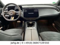 Gebraucht Mercedes E220 AMG 197 PS (144 kW) 2024 Blau Limousine