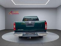 Gebraucht Nissan Navara SE 190 PS (139 kW) 2015 Grün Pickup