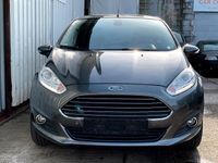 gebraucht Ford Fiesta Titanium 2.Hand*PDC*Zahnriemen Neu*SHZ*