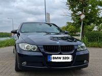 Gebraucht BMW 320 Performance 170 PS (125 kW) 2008 Blau Limousine