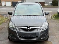 Gebraucht Opel Zafira Family 140 PS (102 kW) 2012 Grau Van / Kleinbus