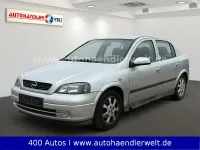 Usata Opel Astra Basis 84 CV (61 kW) 2003 Argento Berlina