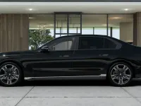 Gebraucht BMW 740 Sport Line 299 PS (219 kW) 2025 Schwarz Limousine