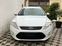 Gebraucht Ford Mondeo 163 PS (119 kW) 2012 Weiß Kombi