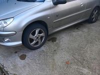 Gebraucht VW Golf IV 100 PS (73 kW) 2005 Beige Kleinwagen