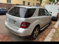 Gebraucht Mercedes ML320 224 PS (164 kW) 2006 Silber SUV