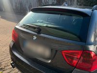 Gebraucht BMW 330 231 PS (169 kW) 2008 Silber Kombi