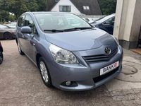Gebraucht Toyota Verso Edition 147 PS (108 kW) 2011 Blau Van / Kleinbus