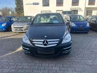 Gebraucht Mercedes B180 116 PS (85 kW) 2009 Kosmosschwarz  metalliclack Van / Kleinbus
