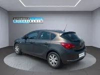 Gebraucht Opel Astra 116 PS (85 kW) 2015 Grau Limousine