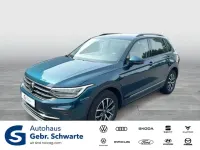 Gebraucht VW Tiguan Life 150 PS (110 kW) 2023 Blau SUV