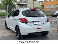 gebraucht Peugeot 208 Allure 1.Hd/5-türig/Automatik/Pano/CAM/NAVI