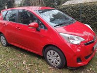 Gebraucht Toyota Verso-S Cool 99 PS (72 kW) 2012 Rot Van / Kleinbus