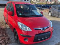 Gebraucht Hyundai i10 45 PS (33 kW) 2009 Rot Kleinwagen
