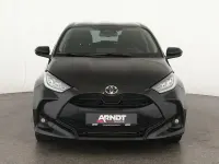 Gebraucht Toyota Yaris Hybrid 116 PS (85 kW) 2025 Mysticschwarz Limousine