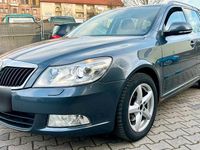 Gebraucht Skoda Octavia 140 PS (102 kW) 2012 Grau Kombi