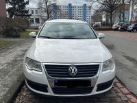 Gebraucht VW Passat 140 PS (102 kW) 2009 Weiß Limousine