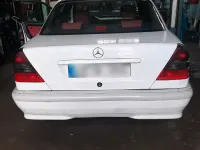 Gebraucht Mercedes C180 122 PS (89 kW) 1999 Weiß Limousine
